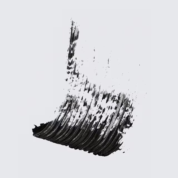 NEW Estée Lauder Sumptuous Extreme Lash Multiplying Volume Mascara - Picture 2 of 3